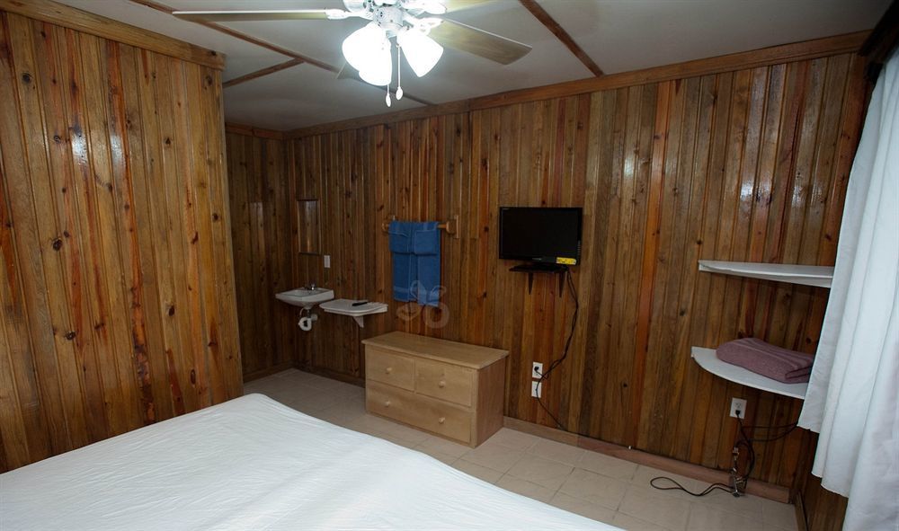 Pedro'S Hotel & Inn San Pedro  Bagian luar foto