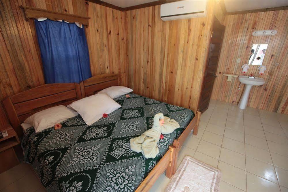 Pedro'S Hotel & Inn San Pedro  Bagian luar foto